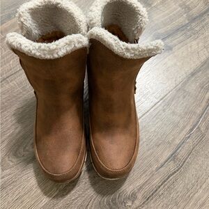 Skechers Women's Chestnut Faux-Suede Shearling Ankle Boots